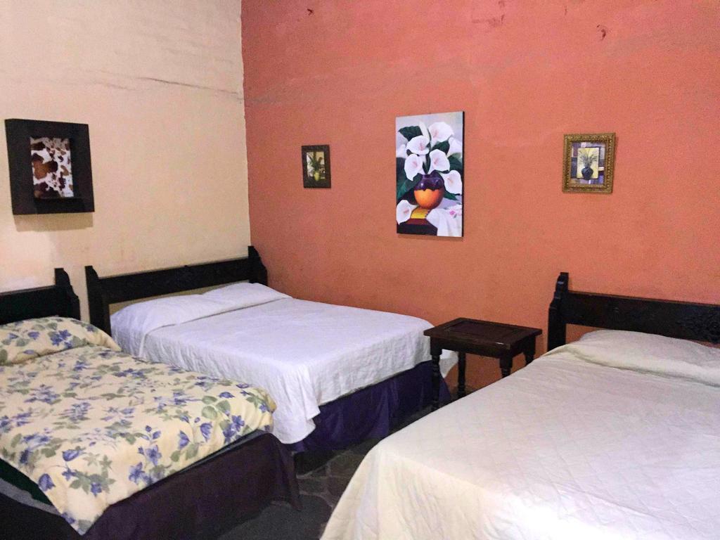 Hotel Villa Santo Domingo Concepción de Ataco 部屋 写真